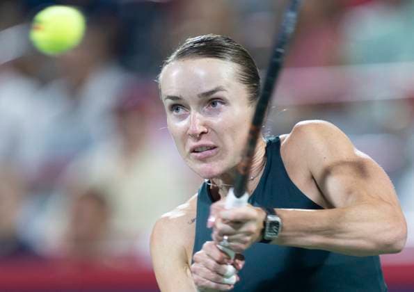 August 3, 2025, Montreal, Pq, Canada: Elina Svitolina of Ukraine hits a return to Amanda Anisimova of the United States during round of 16 tennis action at the National Bank Open in Montreal, Sunday, Aug. 3, 2025. Canada News - August 3, 2025  - ZUMAc35_ 20250803_zaf_c35_195 Copyright: xChristinnexMuschix