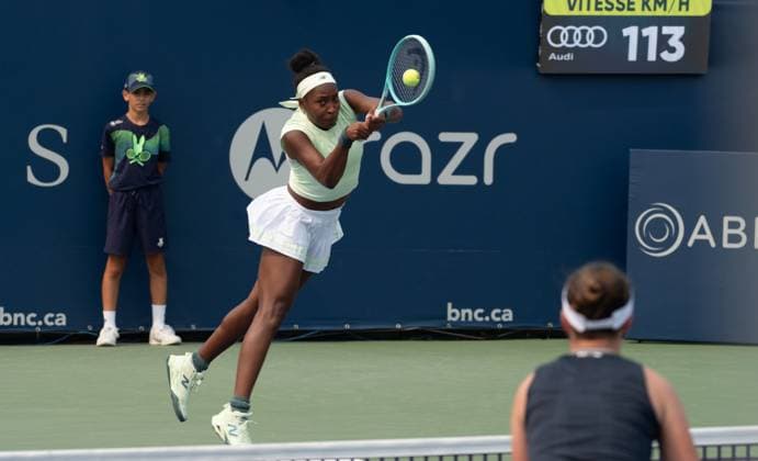 (250804) -- MONTREAL, Aug. 4, 2025 -- Coco Gauff (C) competes during the women s doubles quarter-final match between Coco Gauff McCartney Kessler of the United States and Barbora Krejcikova (Czech Republic) Jelena Ostapenko (Latvia) at the 2025 National Bank Open tennis tournament in Montreal, Canada, Aug 3, 2025. (Photo by Xinhua) (SP)CANADA-MONTREAL-TENNIS-NATIONAL BANK OPEN-WOMEN S DOUBLES LixHaitao 