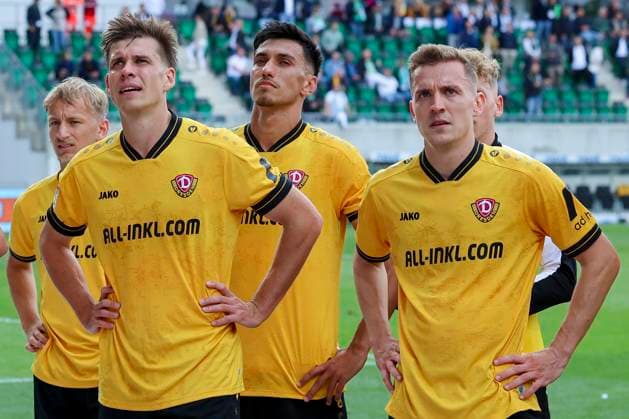 Alexander Rossipal Dynamo Dresden , Claudio Kammerknecht Dynamo Dresden and Niklas Hauptmann Dynamo Dresden look dejected, 2 Bundesliga, SpVgg Greuther Fürth v Dynamo Dresden, Sportpark Ronhof Thomas Sommer on August 03, 2025 in Fürth, Germany Photo by Marco Steinbrenner DeFodi Images Alexander Rossipal Dynamo Dresden , Claudio Kammerknecht Dynamo Dresden and Niklas Hauptmann Dynamo Dresden look dejected, 2 Bundesliga, SpVgg Greuther Fürth v Dynamo Dresden, Sportpark Ronhof Thomas Sommer, August 3, 2025 in Fürth, Germany Photo by Marco Steinbrenner DeFodi Images DFB DFL REGULATIONS PROHIBIT ANY USE OF PHOTOGRAPHS AS IMAGE SEQUENCES AND OR QUASI VIDEO