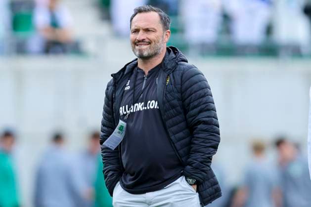 Geschaeftsfuehrer Sport Thomas Brendel Dynamo Dresden looks dejected, 2 Bundesliga, SpVgg Greuther Fürth v Dynamo Dresden, Sportpark Ronhof Thomas Sommer, August 03, 2025 in Fürth, Germany Photo by Marco Steinbrenner DeFodi Images Geschaeftsfuehrer Sport Thomas Brendel Dynamo Dresden looks dejected, 2 Bundesliga, SpVgg Greuther Fürth v Dynamo Dresden, Sportpark Ronhof Thomas Sommer, August 3, 2025 in Fürth, Germany Photo by Marco Steinbrenner DeFodi Images DFB DFL REGULATIONS PROHIBIT ANY USE OF PHOTOGRAPHS AS IMAGE SEQUENCES AND OR QUASI VIDEO