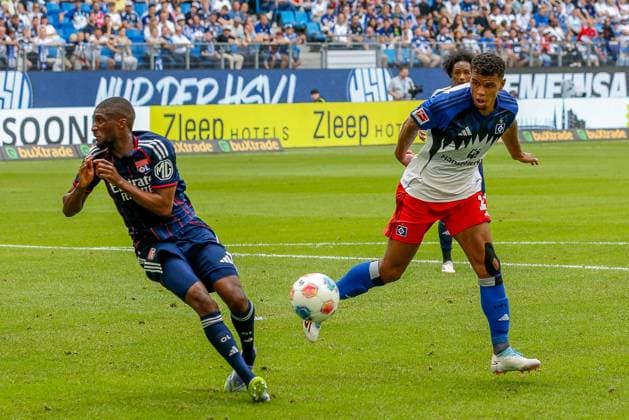 Ransford Yeboah Königsdörffer HSV 22 Clinton Mata Lyon Germany , Hamburg , Volksparkstadion , Football , 1 Bundesliga , Test match Hamburger SV Olympique Lyon