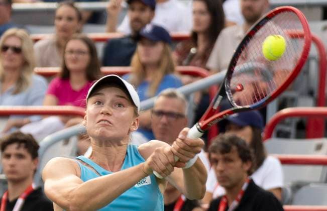 August 4, 2025, Montreal, Pq, Canada: Elena Rybakina of Kazakhstan hits a return to Marta Kostyuk of Ukraine during quarterfinal tennis action at the National Bank Open in Montreal, Monday, Aug. 4, 2025. Canada News - August 4, 2025  - ZUMAc35_ 20250804_zaf_c35_040 Copyright: xChristinnexMuschix