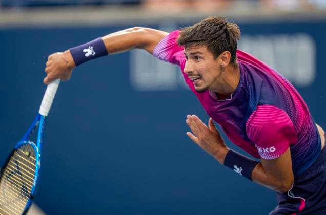August 4, 2025, Toronto, On, Canada: Alexei Popyrin of Australia serves to Alexander Zverev of Germany during their quarterfinal match at the National Bank Open in Toronto, Monday, Aug. 4, 2025. Canada News - August 4, 2025  - ZUMAc35_ 20250804_zaf_c35_095 Copyright: xFrankxGunnx