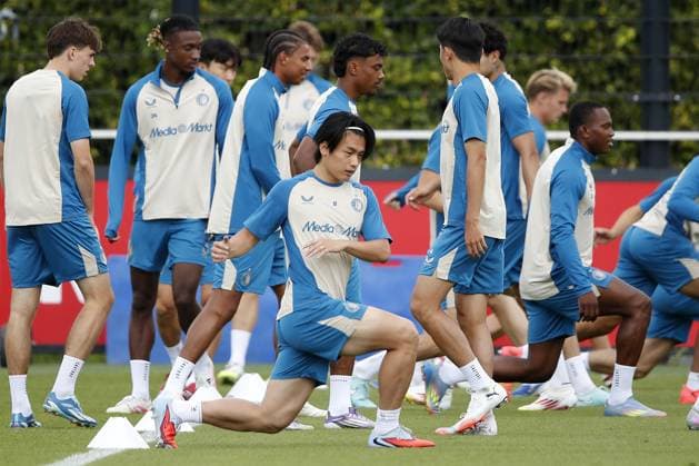 ROTTERDAM - Ayase Ueda of Feyenoord during a training session at training complex 1908, prior to the third qualifying round Champions League match between Feyenoord and FenerbahoÂße, on Aug. 5, 2025 in Rotterdam, Netherlands. ANP BART STOUTJESDIJK xVIxANPxSportx xxANPxIVx 532855085 originalFilename: 532855085.jpg