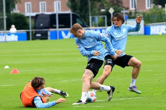 DEU, DFL, 2 FBL Hertha BSC, Training, 05 08 2025, Sportforum, Berlin, DEU, DFL, 2 FBL Hertha BSC, Training, im Bild Fabian Reese Hertha BSC Berlin 11 , Julian Eitschberger Hertha BSC Berlin 2 DFL regulations prohibit any use of Photographs as image sequences and or quasi video nordphotoxGmbHx xEngler nph00076