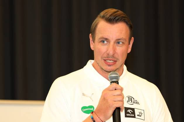 HANDBALL - HBL, Kiel, training camp GRAZ,AUSTRIA,05.AUG.25 - HANDBALL - HBL Handball-Bundesliga, THW Kiel, press conference, PK, Pressekonferenz Image shows head coach Filip Jicha (Kiel).  GEPAxpictures xMarioxBuehner-Weinrauch