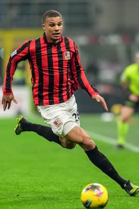 AC Milan s Malick Thiaw during the Serie A soccer match between Milan and Genoa at San Siro Stadium in Milan , North Italy - Sunday , December 15 , 2024. - Soccer .  Copyright: xSpada LaPressex