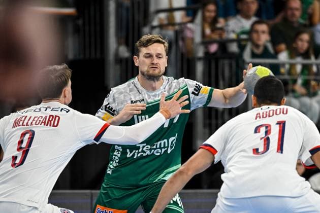 Emil Mellegaerd Paris Saint Germain , David Schmidt FRISCH AUF Goeppingen un d Abdelrahman Abdou Paris Saint Germain battle for the ball during the Handball Friendly match between Frisch Auf Göppingen and Paris Saint Germain at ratiopharm Arena on August 5, 2025 in Neu Ulm, Germany Photo by Harry Langer DeFodi Images