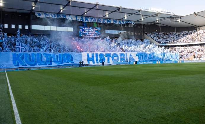 MALMÖ, SWEDEN 20250805 Malmös team, fans, supporters with tifo with the text Kultur historia tradition during Tuesdays Champions League qualifier between Malmö FF and FC Copenhagen at Eleda Stadion MALMÖ SWEDEN x10600x  Copyright: xAndreasxHillergren TTx CHAMPIONS LEAGUE KVAL MALMÖ-KÖPENHAMN