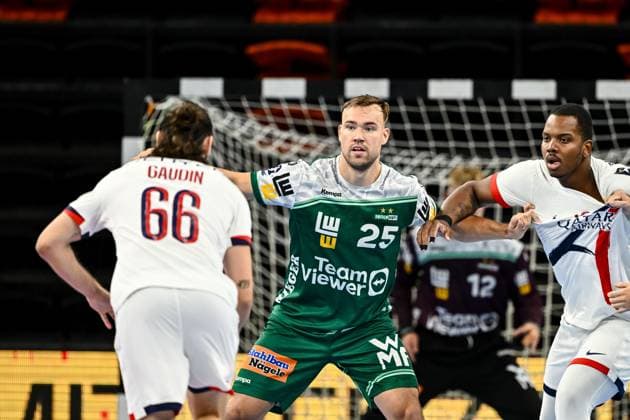 Noah Gaudin Paris Saint Germain , Ludvig Jurmala Astroem FRISCH AUF Goeppingen and Gautier Loredon Paris Saint Germain battle for the ball during the Handball Friendly match between Frisch Auf Göppingen and Paris Saint Germain at ratiopharm Arena on August 5, 2025 in Neu Ulm, Germany Photo by Harry Langer DeFodi Images