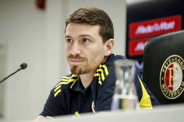 ROTTERDAM - FenerbahoÂße captain Mert Hakan YandaAÂü during a press conference, PK, Pressekonferenz at Feyenoord Stadium de Kuip, ahead of the third qualifying round Champions League match between Feyenoord and FenerbahoÂße, on Aug. 5, 2025 in Rotterdam, Netherlands. ANP BART STOUTJESDIJK xVIxANPxSportx xxANPxIVx 532869107 originalFilename: 532869107.jpg