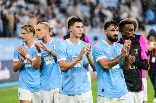 250805 Jens Stryger Larsen, Arnor Sigurdsson, Lasse Berg Johnsen, Sead Haksabanovic and Taha Ali of Malmö FF after the UEFA Champions League qualifier football match between Malmö FF and FC Copenhagen on August 5, 2025 in Malmö Photo Christian Örnberg BILDBYRAN COP 166 CS0745 fotboll football soccer fotball uefa champions league champions league malmö ff fc copenhagen bbeng  Copyright: CHRISTIANxÖRNBERG BB250805CO081