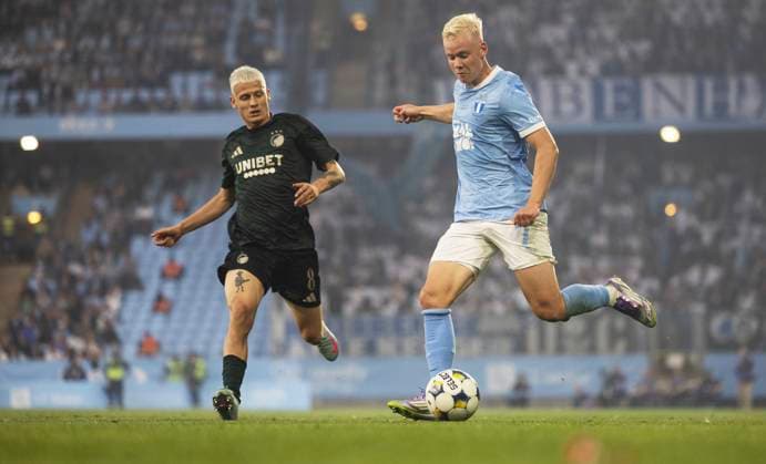 MALMÖ, SWEDEN 20250805 FC Copenhagen s Magnus Mattsson left and Malmö FF s Otto Rosengren in action during the third qualifying round, 1st leg Champions League soccer match between Malmo FF and FC Copenhagen at Malmo New Stadium in Malmo, Sweden, on Aug 5, 2025 MALMÖ SWEDEN x10600x  Copyright: xAndreasxHillergren TTx SWEDEN SOCCER CHAMPIONS LEAGUE MALMO-COPENHAGEN