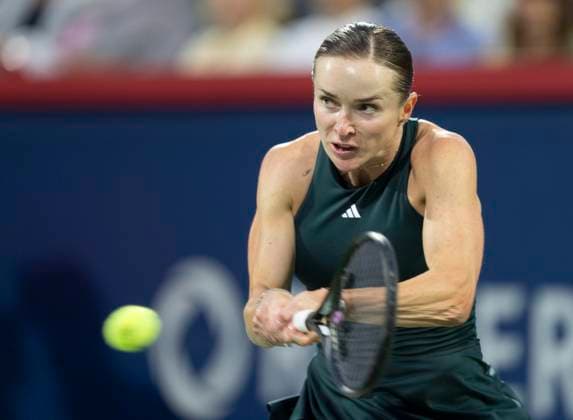 August 5, 2025, Montreal, Pq, Canada: p>Elina Svitolina of Ukraine hits a return to Naomi Osaka of Japan during quarterfinal tennis action at the National Bank Open in Montreal, Tuesday, Aug. 5, 2025. Canada News - August 5, 2025  - ZUMAc35_ 20250805_zaf_c35_098 Copyright: xChristinnexMuschix