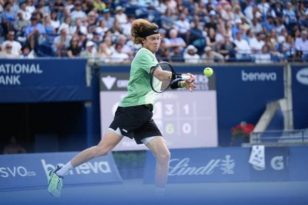 National Bank Open 2025 - Day 11 TORONTO, CANADA - AUGUST 5 : Andrey Rublev in action against Taylor Fritz of the United States during the men’s singles quarterfinals on day eleven of the 2025 National Bank Open at Sobeys Stadium in Toronto, Ontario, Canada on August 5, 2025. Mert Alper Dervis Anadolu Ontario Canada. Editorial use only. Please get in touch for any other usage.  Copyright: x2025xAnadoluxMertxAlperxDervisx
