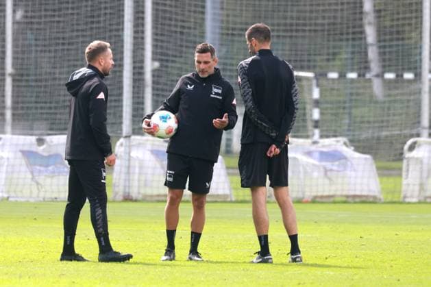 DEU, DFL, 2 FBL Hertha BSC, Training, 06 08 2025, Sportforum, Berlin, DEU, DFL, 2 FBL Hertha BSC, Training, im Bild Cheftrainer Stefan Leitl Hertha BSC Berlin , Co Trainer Patrick Ebert Hertha BSC Berlin , Co Trainer Andre Mijatovic Hertha BSC Berlin DFL regulations prohibit any use of Photographs as image sequences and or quasi video nordphotoxGmbHx xEngler nph00076