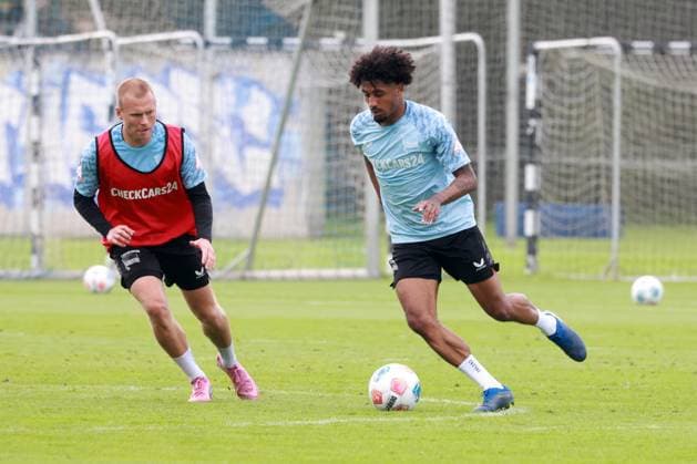 DEU, DFL, 2 FBL Hertha BSC, Training, 06 08 2025, Sportforum, Berlin, DEU, DFL, 2 FBL Hertha BSC, Training, im Bild Jeremy Dudziak Hertha BSC Berlin 19 , Jon Dabur Thorsteinsson Hertha BSC Berlin 24 DFL regulations prohibit any use of Photographs as image sequences and or quasi video nordphotoxGmbHx xEngler nph00076
