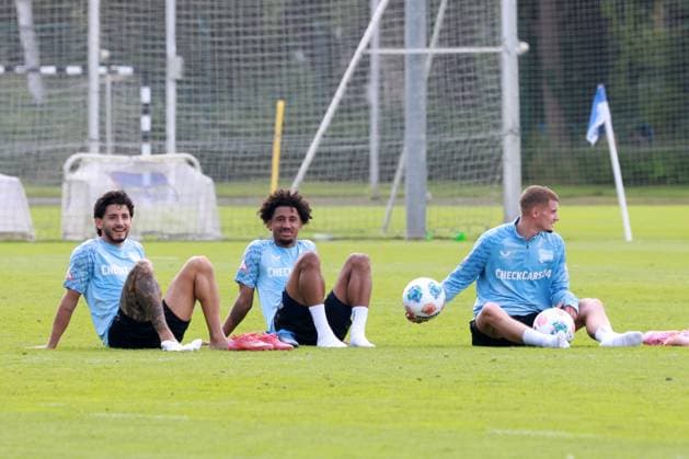 DEU, DFL, 2 FBL Hertha BSC, Training, 06 08 2025, Sportforum, Berlin, DEU, DFL, 2 FBL Hertha BSC, Training, im Bild Kevin Sessa Hertha BSC Berlin 8 , , Jeremy Dudziak Hertha BSC Berlin 19 , Michael Cuisance Hertha BSC Berlin 10 DFL regulations prohibit any use of Photographs as image sequences and or quasi video nordphotoxGmbHx xEngler nph00076