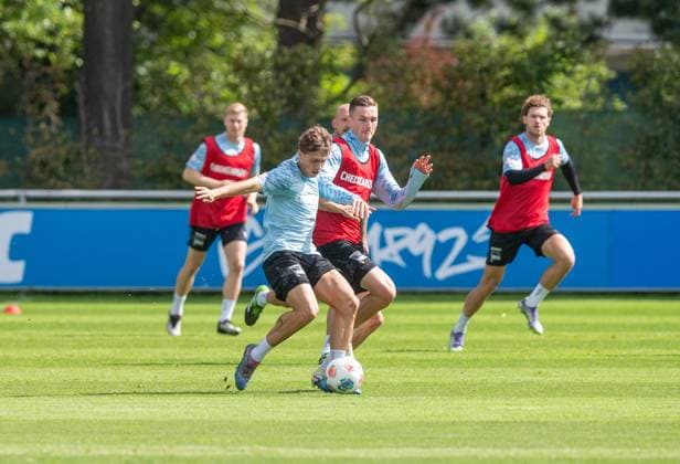 Soccer, Men, Season 2025 26, 2 Bundesliga, Hertha BSC, Training, f l Maurice Krattenmacher Hertha BSC , Niklas Kolbe Hertha BSC , 06 08 2025, Copyright: xSebastianxRäppold MatthiasxKochx