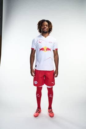 Attention Editorial use free of charge Attention Free of charge for editorial use Joyeux Masanka Bungi RB Leipzig
