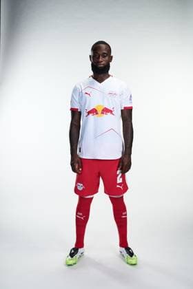 Attention Editorial use free of charge Attention Free of charge for editorial use Lutsharel Geertruida RB Leipzig