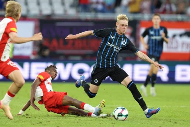 SOCCER - UEFA CL, RBS vs Brugge SALZBURG,AUSTRIA,06.AUG.25 - SOCCER - UEFA Champions League, qualification, Red Bull Salzburg vs Club Brugge. Image shows Joaquin Seys (Brugge) and Dorgeles Nene (RBS).  GEPAxpictures xMathiasxMandl