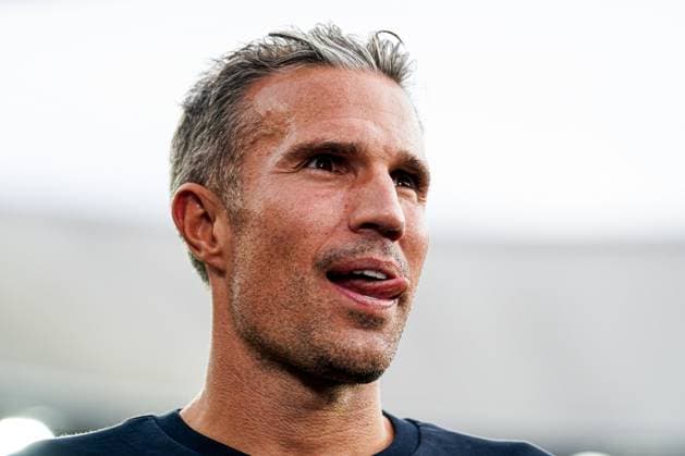 2025-08-06 Feyenoord v Fenerbahce SK - UEFA Champions League Third Qualifying Round ROTTERDAM, NETHERLANDS - AUGUST 6: Coach Robin van Persie of Feyenoord looks on during the UEFA Champions League Third Qualifying Round match between Feyenoord and Fenerbahce SK at Stadion Feijenoord on August 6, 2025 in Rotterdam, Netherlands. Rotterdam Stadion Feijenoord Netherlands Content not available for redistribution in The Netherlands directly or indirectly through any third parties. Copyright: xJorisxVerwijstx