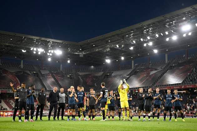 Salzburg v Club Brugge - UEFA Champions League SALZBURG, AUSTRIA - AUGUST 06 : players of Club Brugge celebrate the victory after the UEFA Champions League 2025 26 third qualifying round first leg between Salzburg and Club Brugge on August 6, 2025 in Salzburg, Austria, 06 08 2025 Salzburg Austria  Copyright: xTomasxSiskx