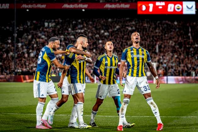 Fenerbahce SK midfielder Sofyan Amrabat scores the 1 1 and celebrating the goal during the match Feyenoord Fenerbahce at the Kuip Stadium for the third qualifying round champions league season 2025 2026 in Rotterdam, Netherlands on 6 august 2025, photo by Marcel van Dorst EYE4images DeFodi Images