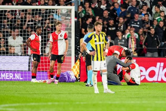 UEFA Champions League: Feyenoord v Fenerbahce SK Rotterdam - Givairo Read of Feyenoord, Luciano Valente of Feyenoord and Tsuyoshi Watanabe of Feyenoord during the third qualification round 1st leg of The Champions League 2025 2026. The match is set between Feyenoord and Fenerbahce SK at Stadion Feijenoord De Kuip on 6 August 2025 in Rotterdam, The Netherlands. Copyright: xYannickxVerhoevenx
