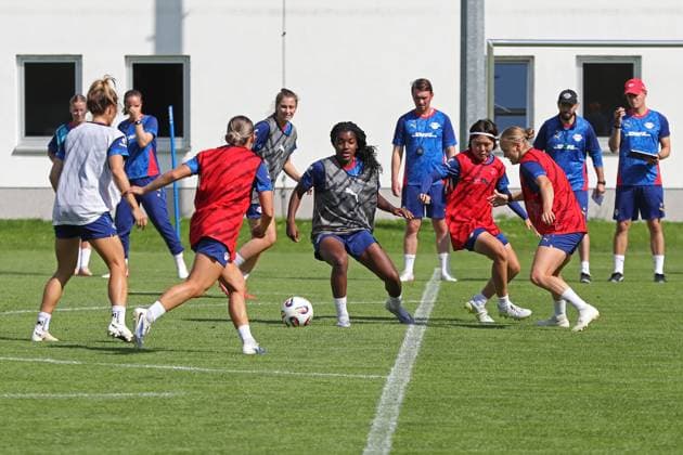 GPFBL Public training of RB Leipzig women, 06 08 25 Delice Boboy 17, RB Leipzig on the ball Football, Google Pixel Womens Bundesliga, Season 2025 2026, Public training of RB Leipzig on 06 08 25 at the Abtnaundorf Sports School, Training Campus Copyright: xBEAUTIFULxSPORTS JanxKaeferx