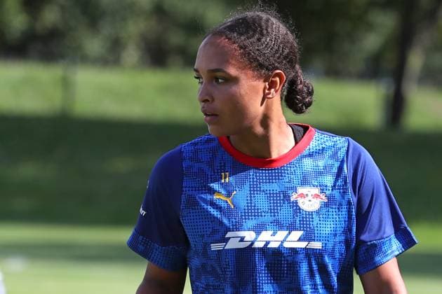 GPFBL Public training of RB Leipzig women, 06 08 25 Lisa Baum 11, RB Leipzig soccer, Google Pixel Womens Bundesliga, season 2025 2026, Public training of RB Leipzig on 06 08 25 at the Abtnaundorf sports school, training campus Copyright: xBEAUTIFULxSPORTS JanxKaeferx
