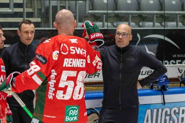 Maximilian Renner 58 Augsburger Panther and physiotherapist Alexander Ablass Augsburger Panther , team and portrait pictures, Augsburger Panther, season 2025 2026, ice hockey, Penny DEL, 06 08 2025 Augsburg Bavaria Germany Copyright: xkolbert-press ChristianxKolbertx