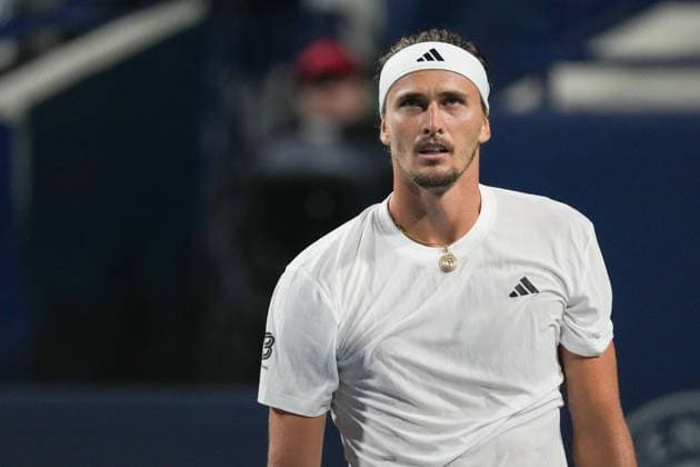 August 6, 2025, Toronto, Ontario, Canada: Alexander Zverev of Germany looks on against Karen Khachanov of Russia during the Men s Singles semifinals match of the ATP, Tennis Herren Masters 1000 National Bank Open at Sobeys Stadium. on August 6, 2025 in Toronto, Canada. Toronto Canada - ZUMAe321 20250806_zsa_e321_080 Copyright: xLeonardoxRamirezx