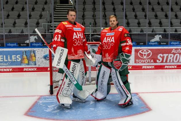 l r Peyton Jones 41 Augsburger Panther , Michael Garteig 34 Augsburger Panther , Team and portrait pictures, Augsburger Panther, Season 2025 2026, Ice Hockey, Penny DEL, 06 08 2025 Augsburg Bavaria Germany Copyright: xkolbert-press ChristianxKolbertx