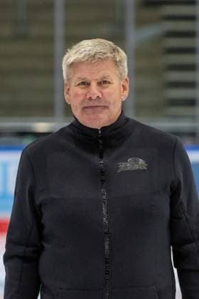 Head Coach Bill Peters Augsburger Panther , Team and Portrait Pictures, Augsburger Panther, Season 2025 2026, Ice Hockey, Penny DEL, 06 08 2025 Augsburg Bavaria Germany Copyright: xkolbert-press ChristianxKolbertx