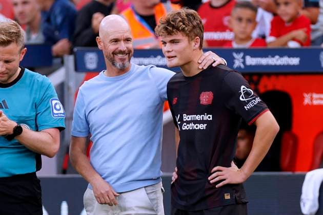 TEN HAG Erik Trainer Team Bayer 04 Leverkusen with HAWIGHORST Ben at the substitution 1 Bundesliga season 2025 2026 Test match Bayer 04 Leverkusen Pisa on 05 08 2025 in Leverkusen DFL REGULATIONS PROHIBIT ANY USE OF PHOTOGRAPHS as IMAGE SEQUENCES and or QUASI VIDEO Copyright: xLacixPerenyix