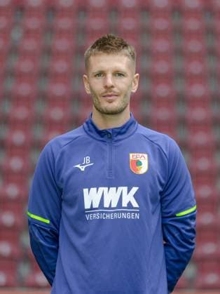 Julian Binder FC Augsburg 1907 1 BL, portrait date 2025 2026,