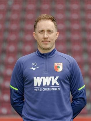 Philipp Dolla FC Augsburg 1907 1 BL, portrait date 2025 2026,