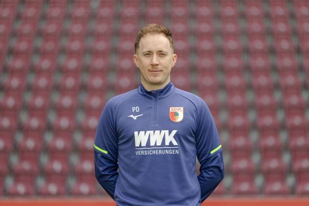 Philipp Dolla FC Augsburg 1907 1 BL, portrait date 2025 2026,