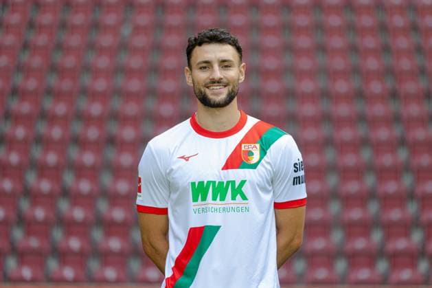 Maximilian Bauer FC Augsburg 1907 1 BL, portrait date 2025 2026,