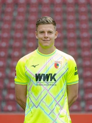 Finn Dahmen FC Augsburg 1907 1 BL, portrait date 2025 2026,