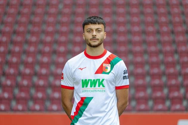 Mahmud Kücüksahin FC Augsburg 1907 1 BL, portrait date 2025 2026,