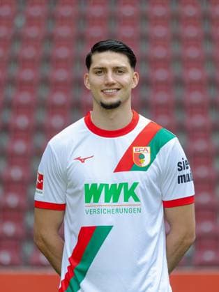 Yusuf Kabadayi FC Augsburg 1907 1 BL, portrait date 2025 2026,