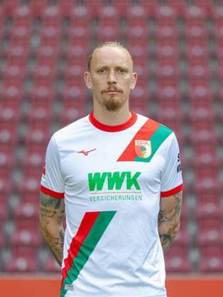 Marius Wolf FC Augsburg 1907 1 BL, portrait date 2025 2026,