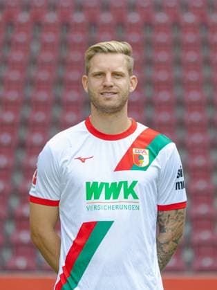 Arne Maier FC Augsburg 1907 1 BL, portrait date 2025 2026,
