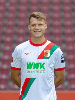 Robin Fellhauer FC Augsburg 1907 1 BL, portrait date 2025 2026,