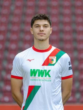 Mert Kömür FC Augsburg 1907 1 BL, portrait date 2025 2026,