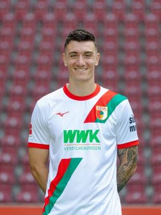 CÃ dric Zesiger FC Augsburg 1907 1 BL, portrait date 2025 2026,