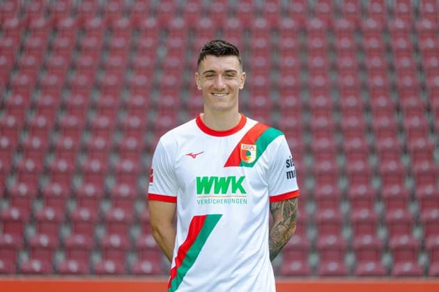 CÃ dric Zesiger FC Augsburg 1907 1 BL, portrait date 2025 2026,